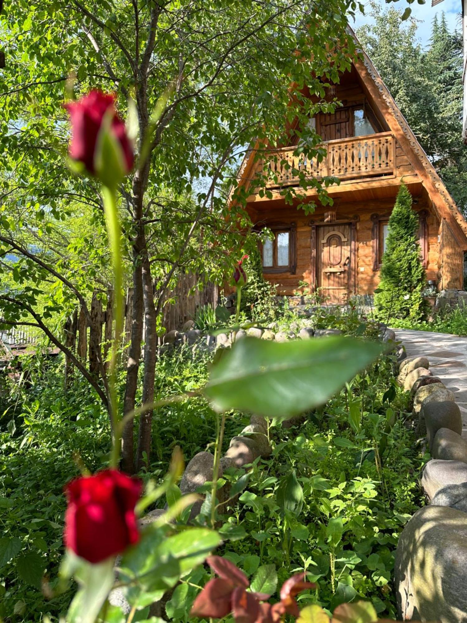 Hotel Old Dili Dilijan Exterior foto