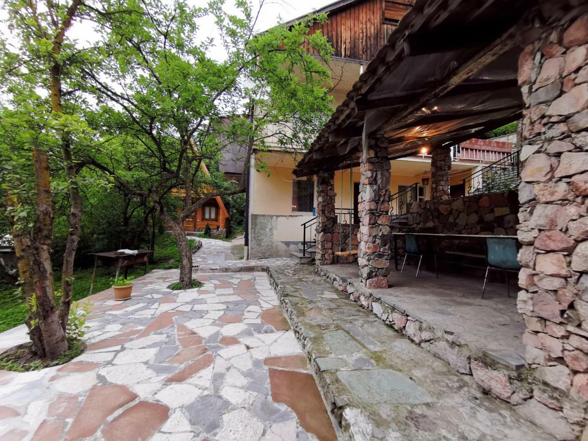 Hotel Old Dili Dilijan Exterior foto